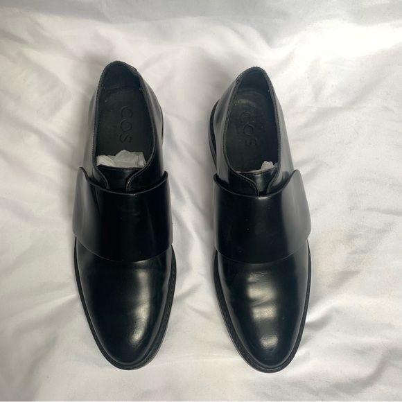 COS Wrap-Over Leather Brogues - Picture 3 of 9